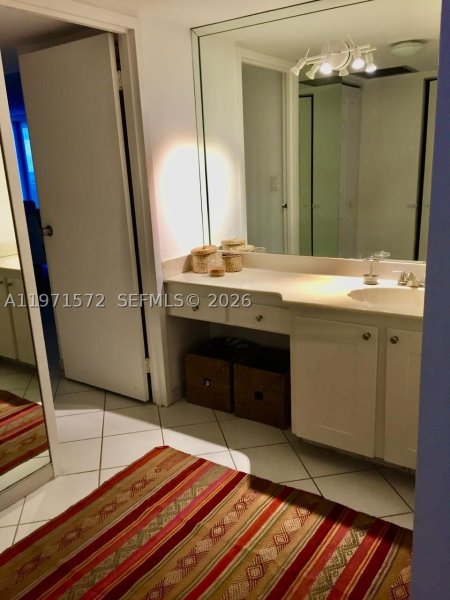 Condo for sale at Arlen House 516