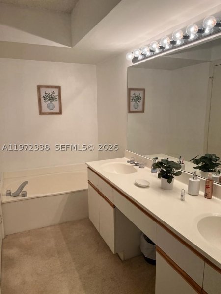 Alquiler de apartamento en Mystic Pointe 600 410