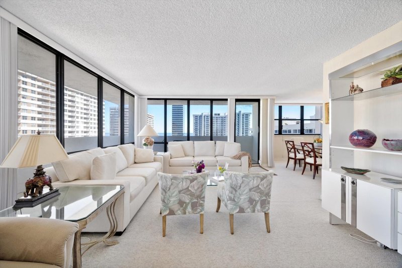 Condo for sale at Avant Garde Ph1