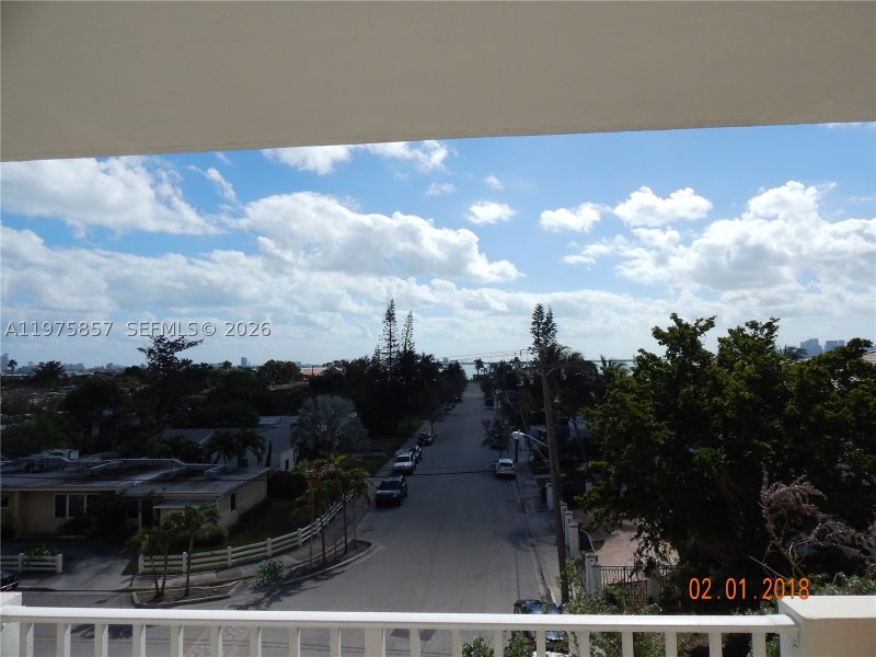 Condo for sale at Island Place At North Bay 4L