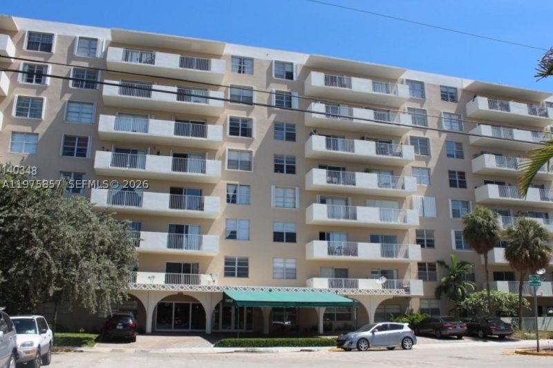 Condo for sale at Island Place At North Bay 4L