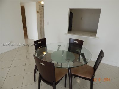 Comprar apartamento no Island Place At North Bay 4L