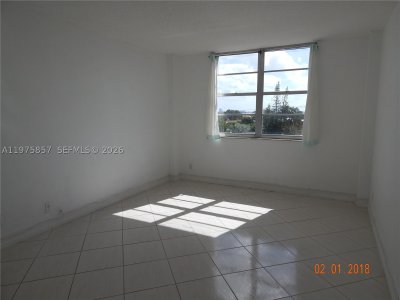 Comprar apartamento no Island Place At North Bay 4L