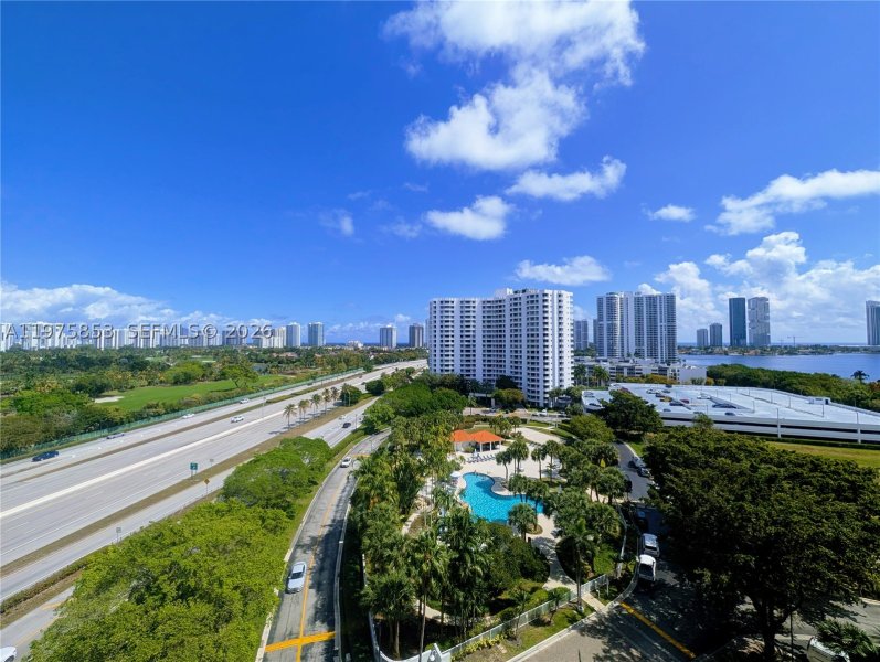 Alquiler de apartamento en Parc Central Aventura 1208