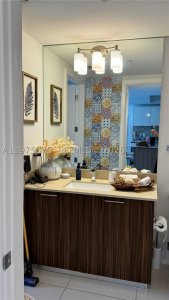 Comprar apartamento en 5252 Paseo Doral 1203