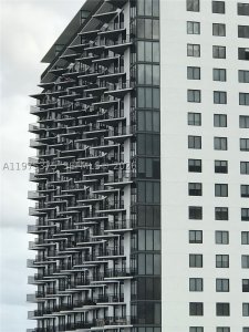 Comprar apartamento en 5252 Paseo Doral 1203