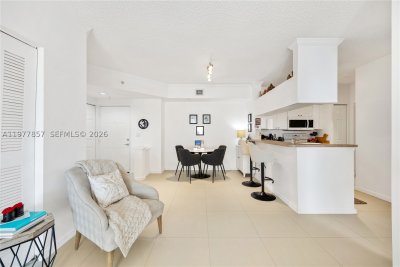 Comprar apartamento en Porto Bellagio 1810