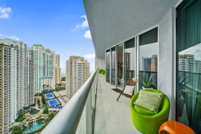 Aluguel de apartamento no Icon Brickell Tower II 2804