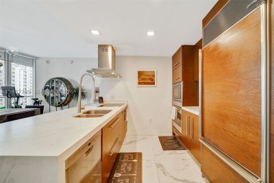 Aluguel de apartamento no Icon Brickell Tower II 2804