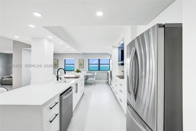 Comprar apartamento en The Summit 1001S