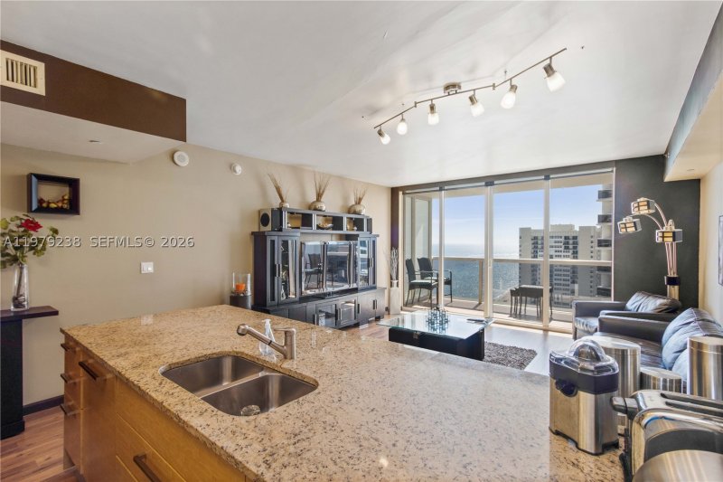 Alquiler de apartamento en Beach Club Two 2105