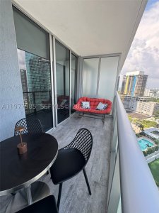 Alquiler de apartamento en Brickell House Condo 2512