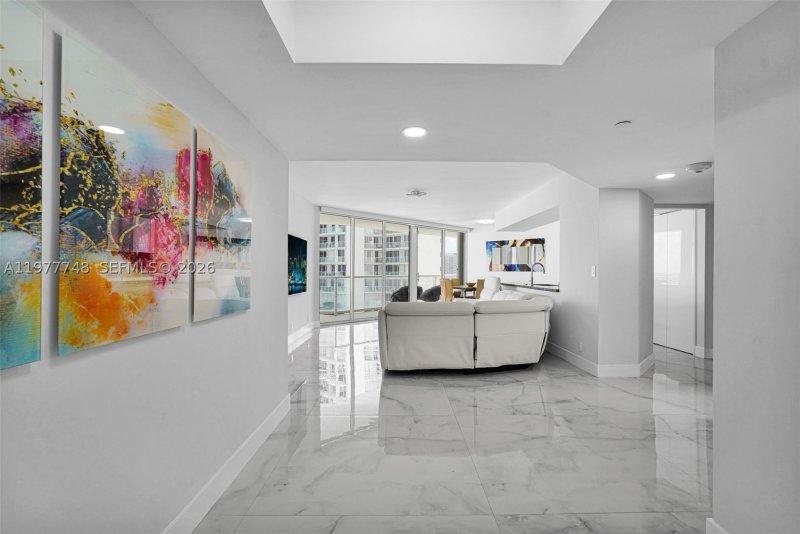 Comprar apartamento en Oceania 3 738