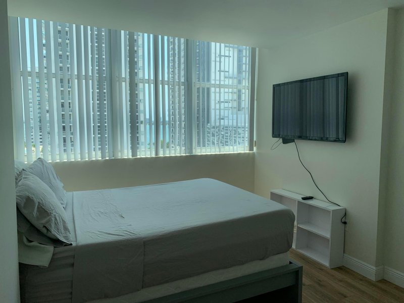 Condo for sale at Edgewater Lofts 805