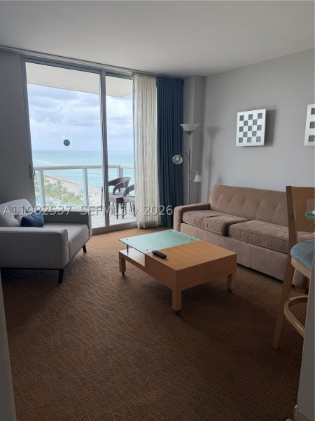 Comprar apartamento en M Resort Residences 1504