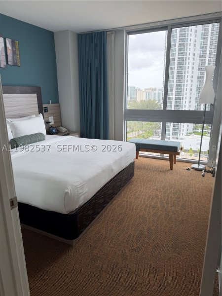 Comprar apartamento en M Resort Residences 1504