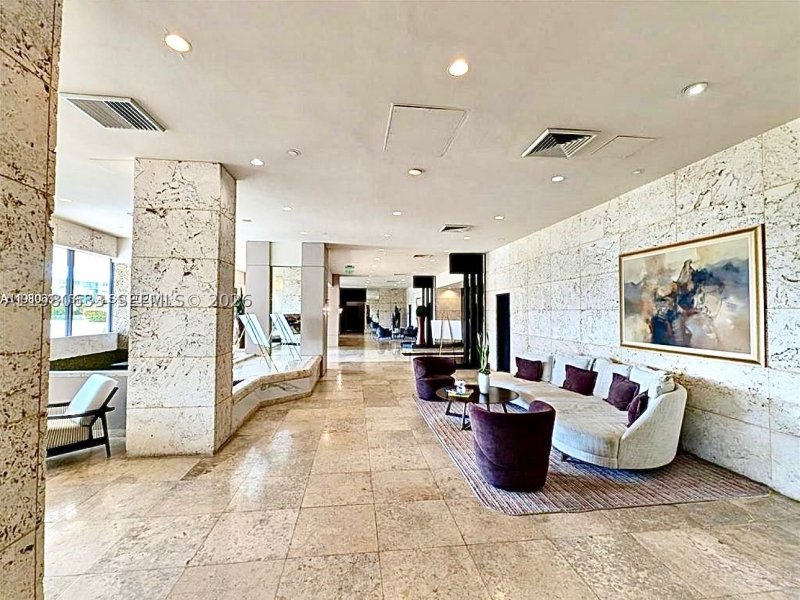 Comprar apartamento en 1000 Williams Island 2908