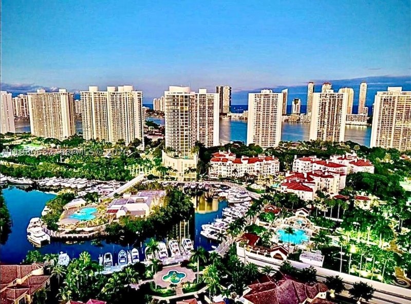 Comprar apartamento en 1000 Williams Island 2908
