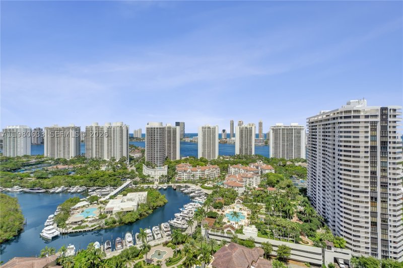 Comprar apartamento en 1000 Williams Island 2908