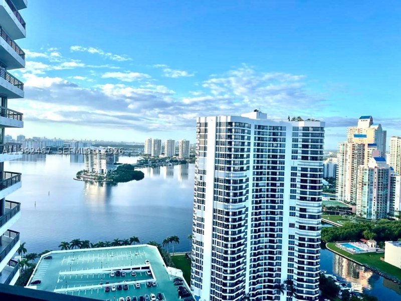 Apartment for rent at Mystic Pointe 400 3103
