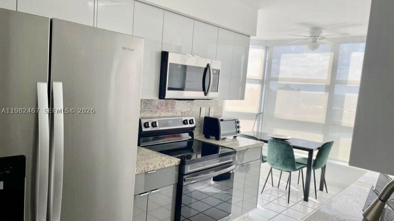 Apartment for rent at Mystic Pointe 400 3103