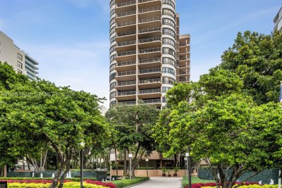 Comprar apartamento no Tiffany Bal Harbour 807