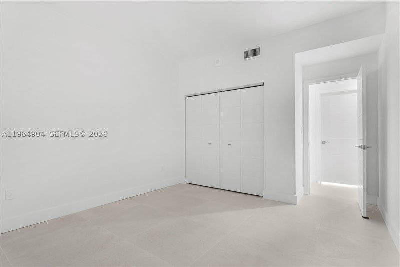 Alquiler de apartamento en 1000 Venetian Way 303