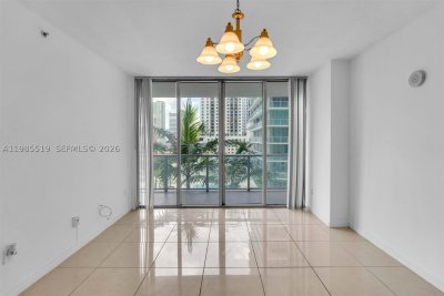 Comprar apartamento no Axis on Brickell South Tower 1210