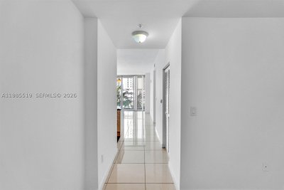 Comprar apartamento no Axis on Brickell South Tower 1210