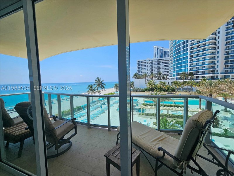 Apartment for rent at The Wave Condo 411