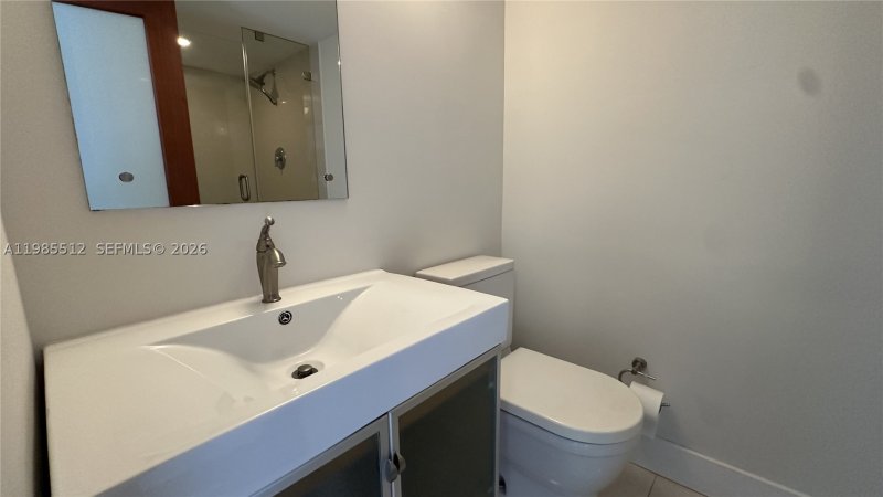 Condo for sale at Brickell Bay Club 1009