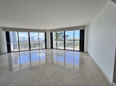 Comprar apartamento no 2000 Williams Island 606