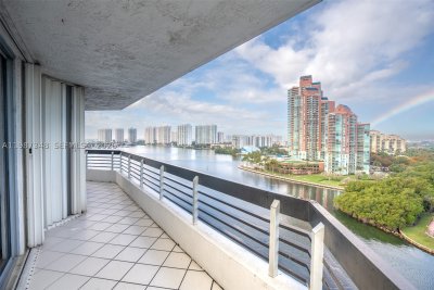 Alquiler de apartamento en Mystic Pointe 500 1401