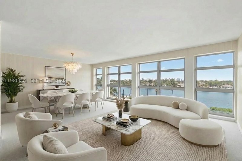 Condo for sale at Crystal House 5M