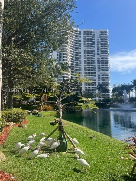 Condo for sale at Mystic Pointe 500 1412