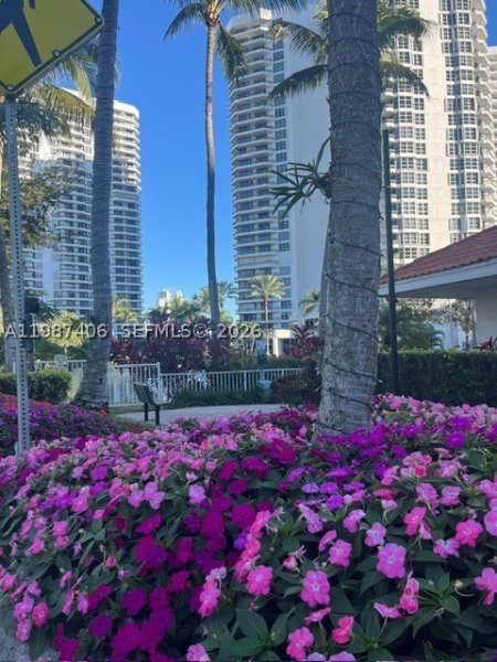 Condo for sale at Mystic Pointe 500 1412