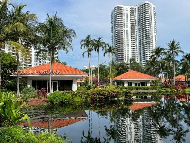 Condo for sale at Mystic Pointe 500 1412