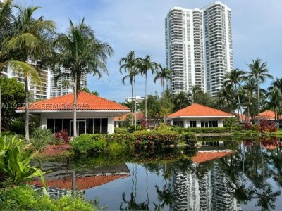 Comprar apartamento en Mystic Pointe 500 1412