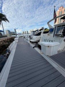 Comprar apartamento en Mystic Pointe 500 1412
