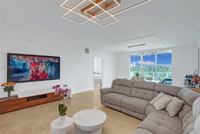 Comprar apartamento no One Fifty One at Biscayne 803