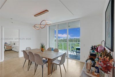Comprar apartamento no One Fifty One at Biscayne 803