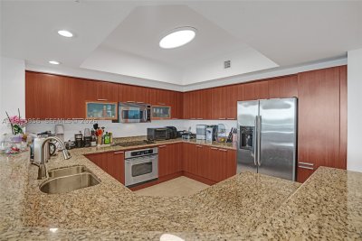Comprar apartamento no One Fifty One at Biscayne 803