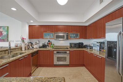 Comprar apartamento no One Fifty One at Biscayne 803
