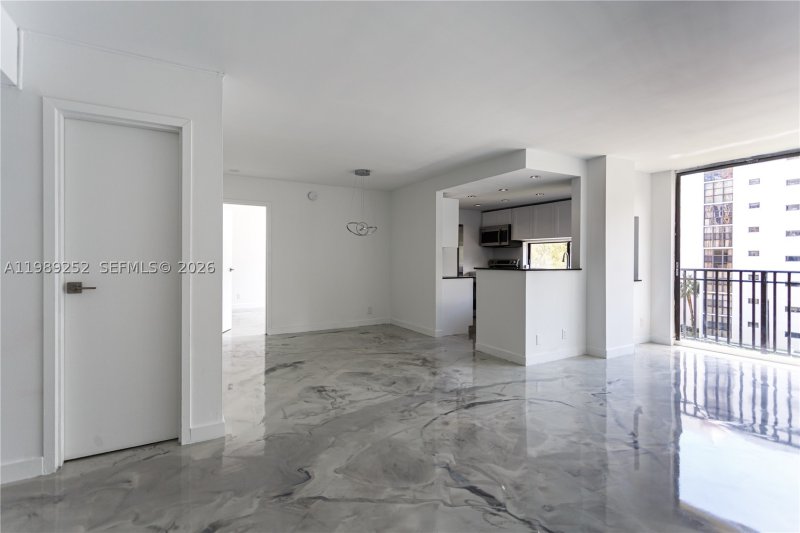 Condo for sale at Plaza of the Americas 428