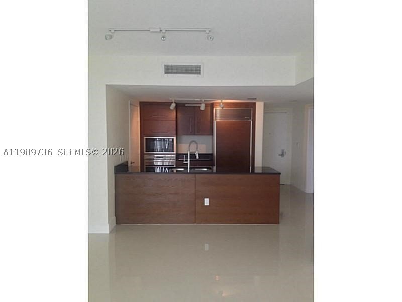 Condo for sale at Icon Brickell Tower I 5111