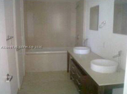 Condo for sale at Icon Brickell Tower I 5111