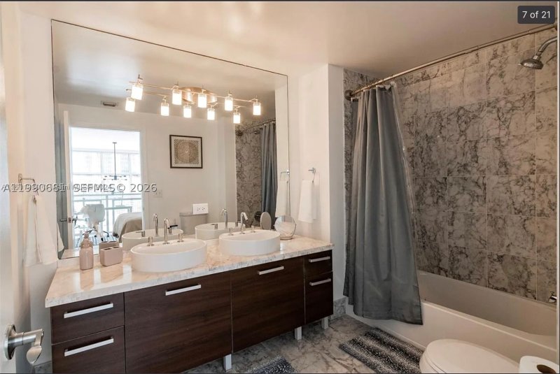 Condo for sale at Vizcayne South Tower 617