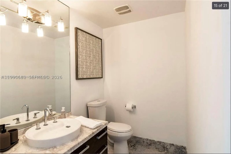Condo for sale at Vizcayne South Tower 617