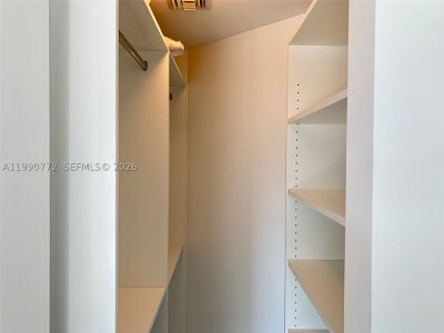 Comprar apartamento no Brickell Heights West 2003