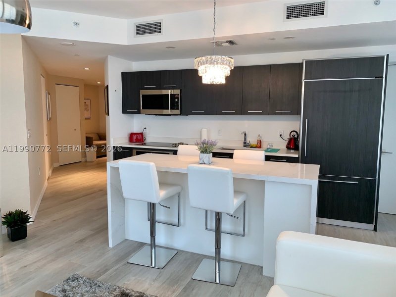 Comprar apartamento en Brickell Heights West 2003